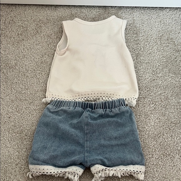 SHEIN Cream Top and Blue Shorts Set with Floral Design - Picture 2 of 2